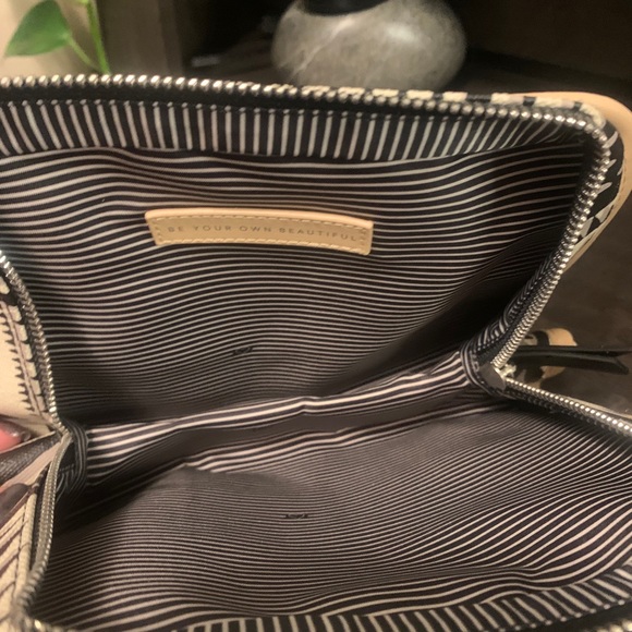 Beauty Bag - Tribal Geo Print - Picture 4 of 4